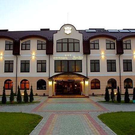 Best Hotel And Restaurant Complex Dunaivtsi Esterno foto
