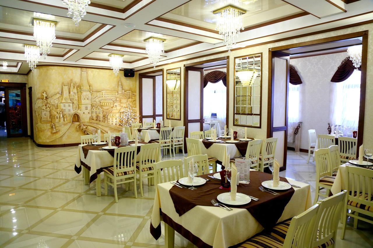 Best Hotel And Restaurant Complex Dunaivtsi Esterno foto